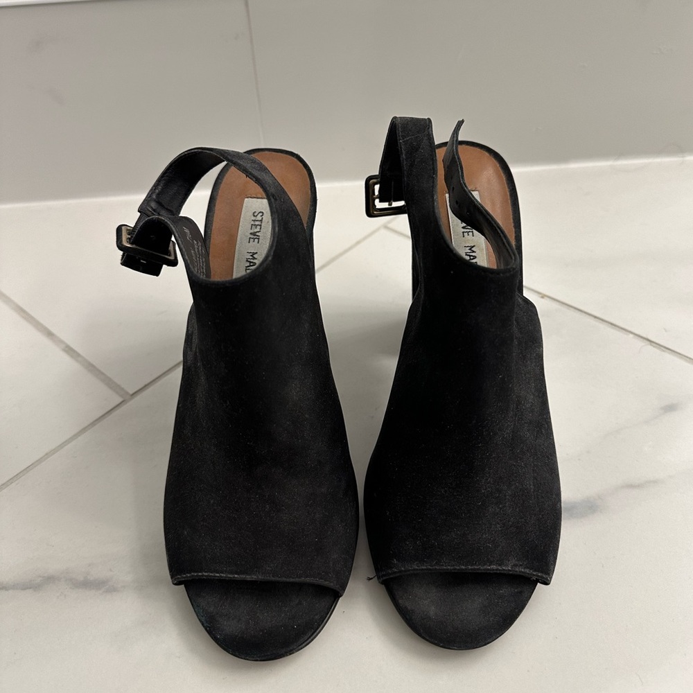 STEVE MADDEN OPEN TOE BLOCK HEEL IN BLACK SUEDE - size 7 - Picture 3 of 5